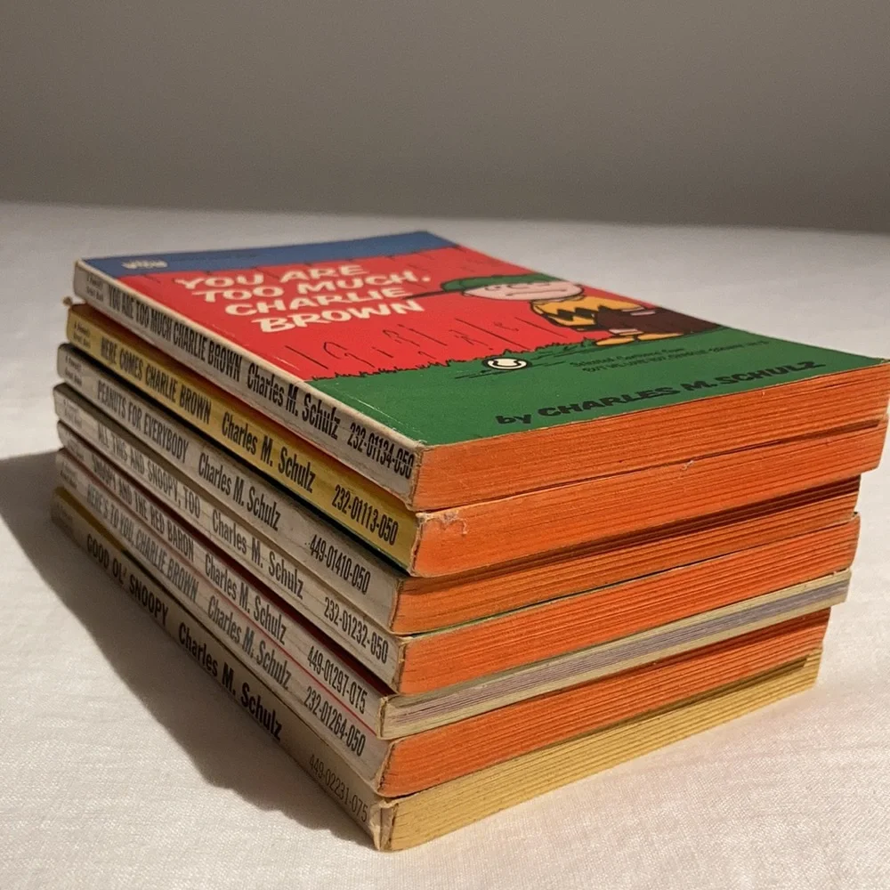 Charles M Schulz peanuts snoopy collectible softcover books - Picture 5 of 17